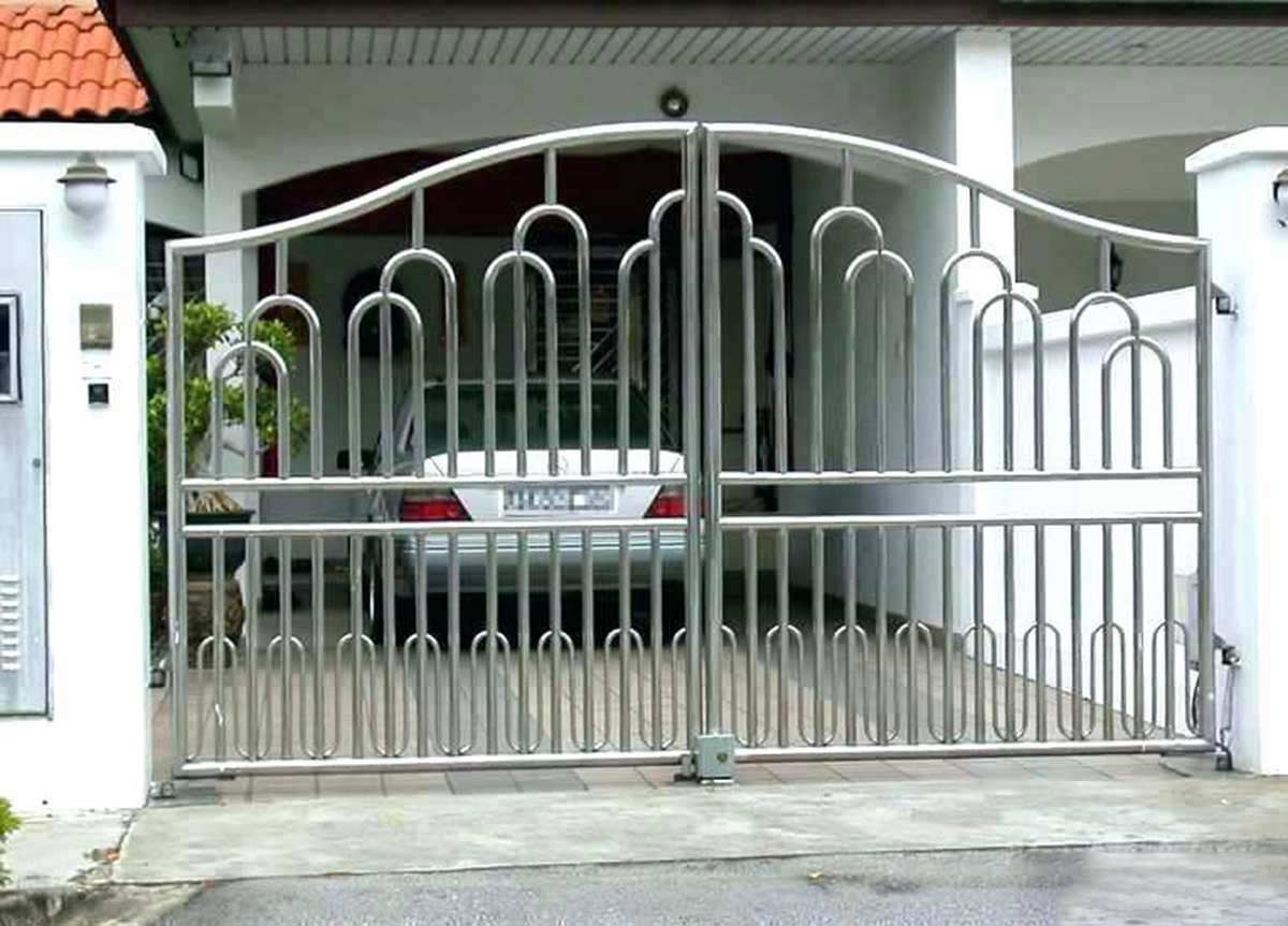 Cổng sắt 2 cánh phù hợp với những thiết kế nhà đơn thuần