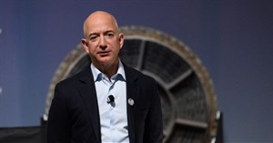 Sếp cũ nói gì khi Jeff Bezos bỏ việc nhàn lương cao để sáng lập Amazon?