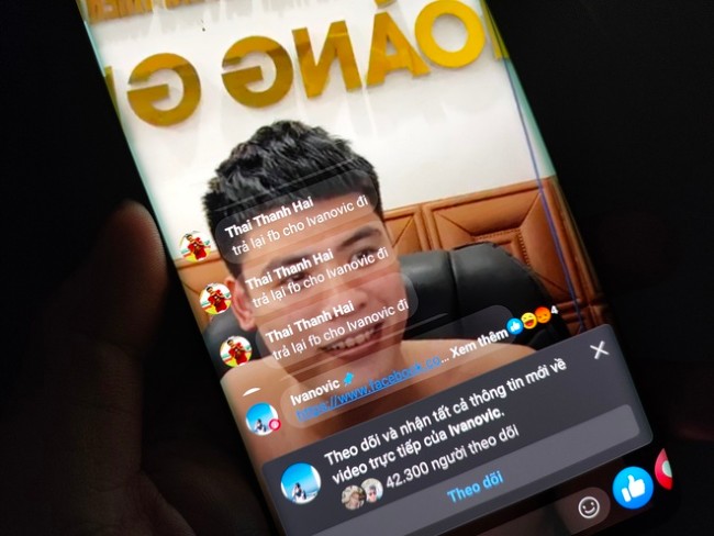 Kẻ chiếm quyền kiểm soát tài khoản Facebook của Ivanovic vô tự lộ mặt trong live stream