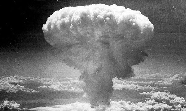 Mây hình nấm xuất hiện sau vụ nổ bom nguyên tử ở Nagasaki, Nhật Bản, ngày 9/8/1945. Ảnh: Wikipedia.