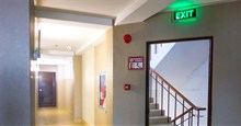 Đèn chiếu sáng khẩn cấp là gì? Lợi ích khi lắp đặt đèn sạc khẩn cấp?