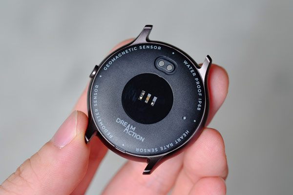 Dream Action có khả năng chống nước đạt chuẩn IP68