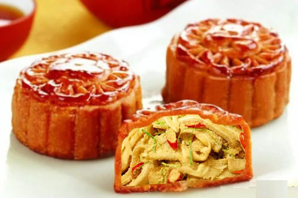 Bánh Trung thu nem tai.