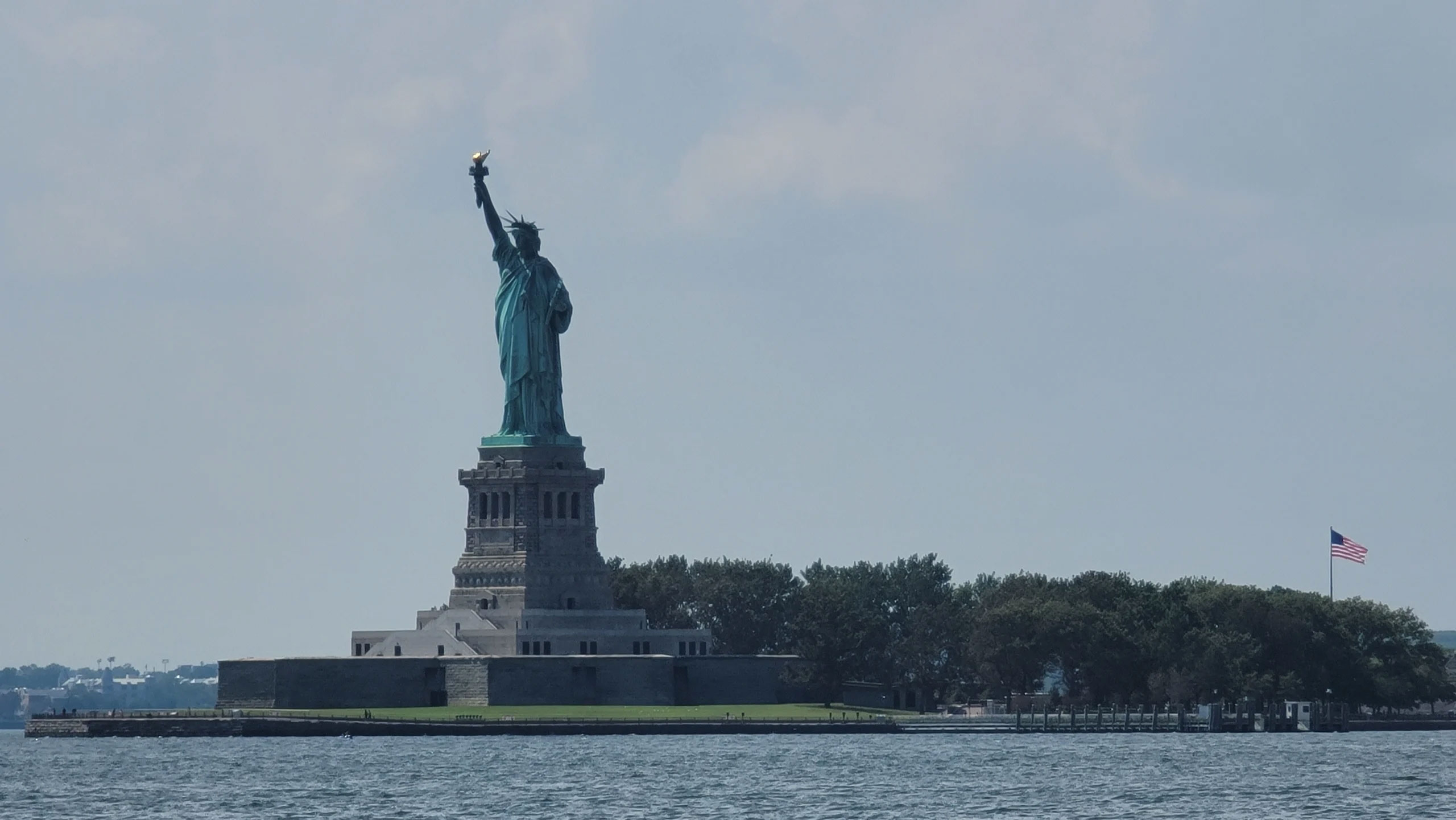 Ảnh chụp tượng Nữ thần tự do 1x thông thường