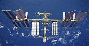 NASA bắt tay điều tra sự cố rò rỉ khí bí ẩn trên Trạm Vũ trụ Quốc tế