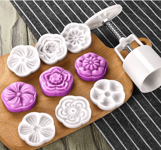 Khuôn bánh Trung thu bằng nhựa