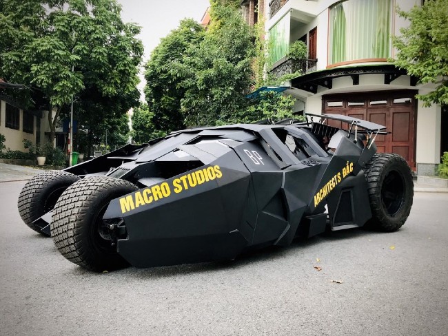 Batmobile của Chung...