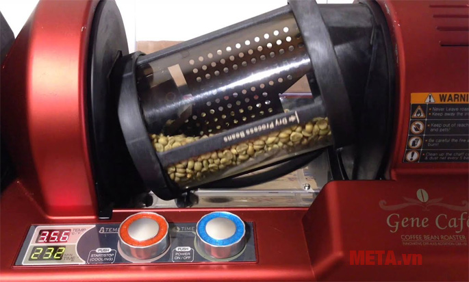 Cách sử dụng chiếc máy rang cà phê này khá đơn giản