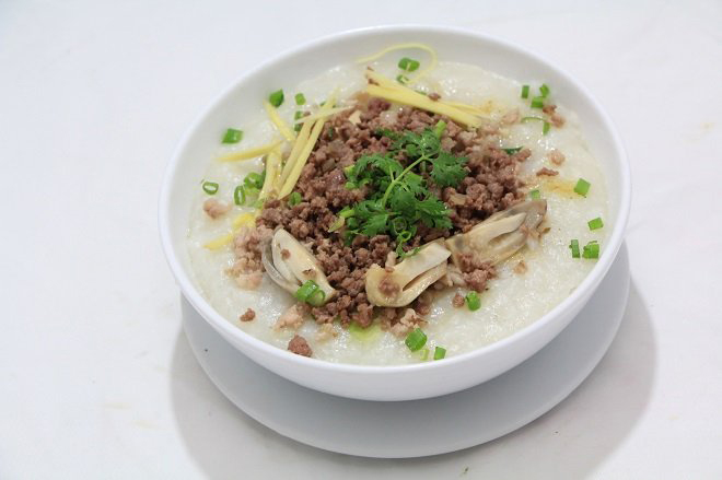 Nấu cháo chim bồ câu cho trẻ nhỏ