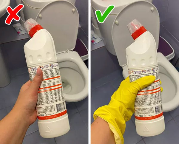 Rửa nhà vệ sinh và bồn rửa mà không đeo găng tay