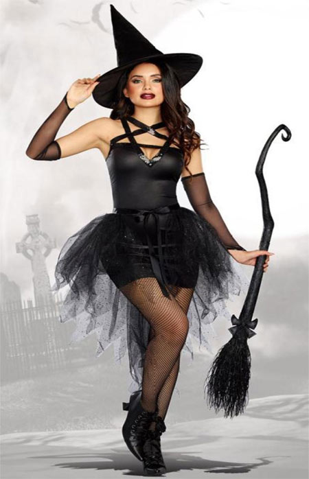 Hóa trang Halloween thành phù thủy