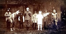 Khóc thét với những ảnh hiếm về lễ hội Halloween những năm 1900 - 1920