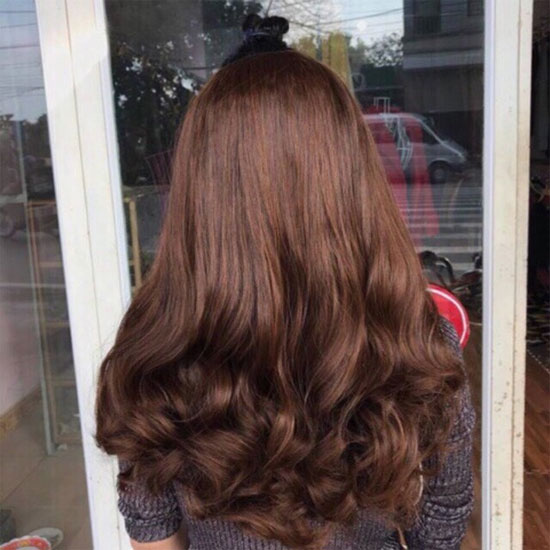 Tóc uốn cụp đuôi