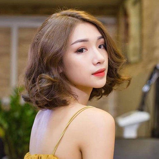Tóc uốn ngang vai 4