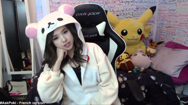 Nữ streamer xinh đẹp thỉnh cầu fan đừng donate quá nhiều tiền cho mình
