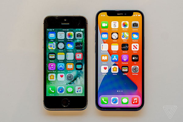 iPhone 5S và iPhone 12 mini 