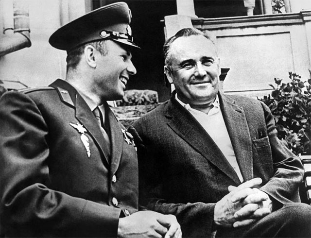 Yuri Gagarin và Sergei Korolev