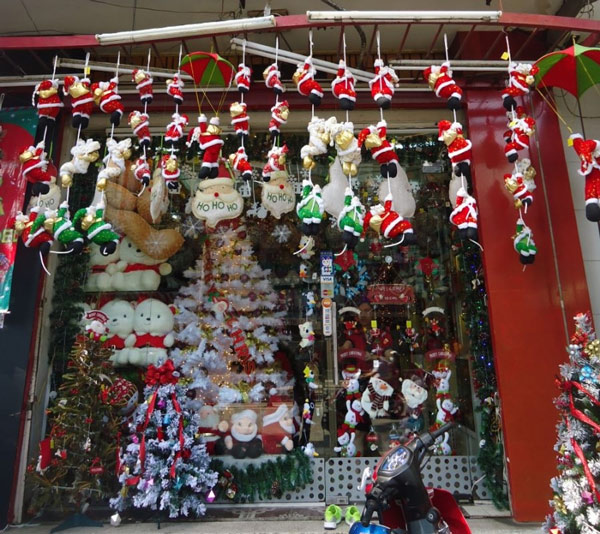 Top 5 Cửa hàng bán đồ trang trí Giáng Sinh giá rẻ tại Hồ Chí Minh