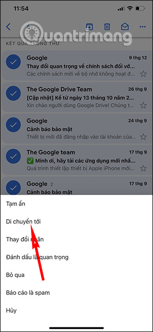 Di chuyển email