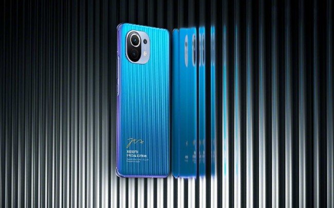 Mi 11 cũng là smartphone đầu tiên dùng chip Snapdragon 888