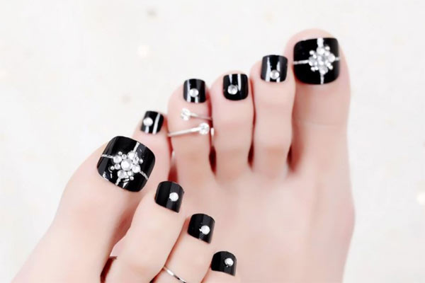 Mẫu nail chân đẹp 5