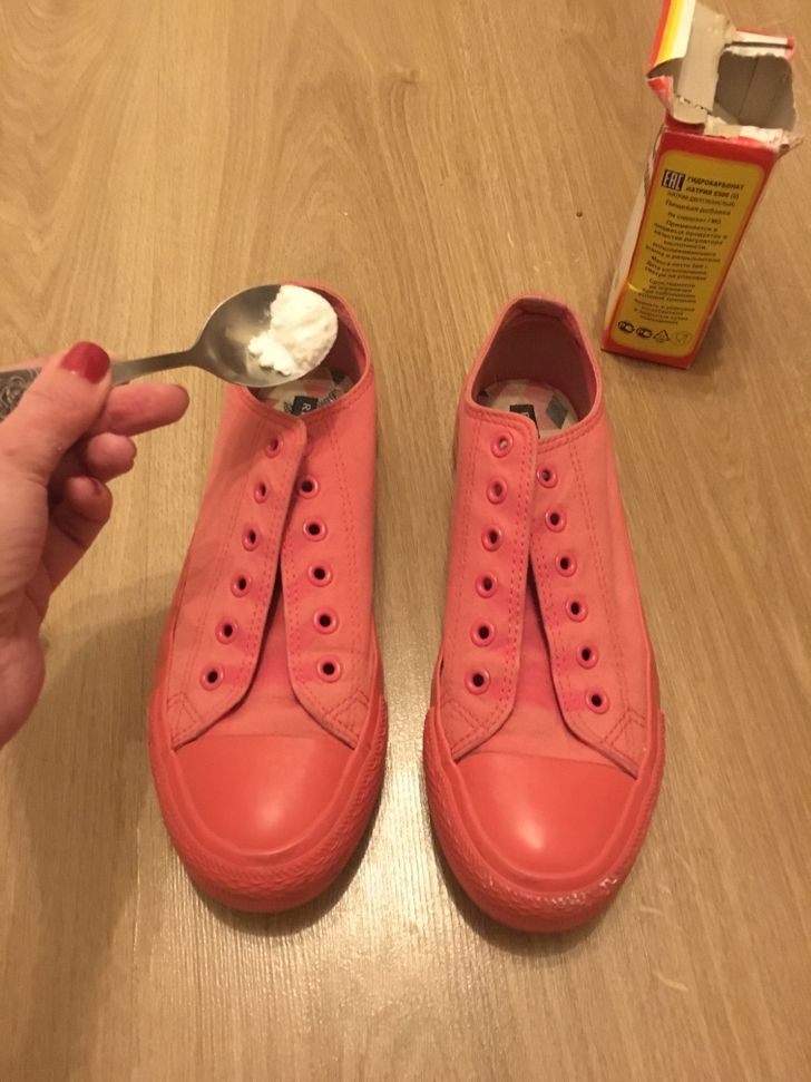 Use baking soda to deodorize shoes before washing