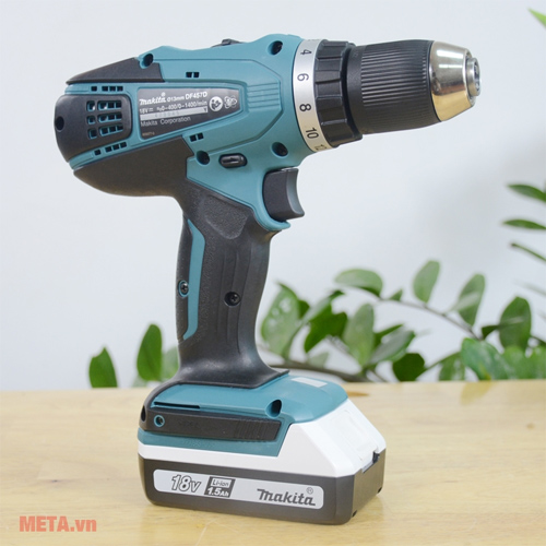 Máy khoan vặn vít dùng pin Makita DF457DWE 18V
