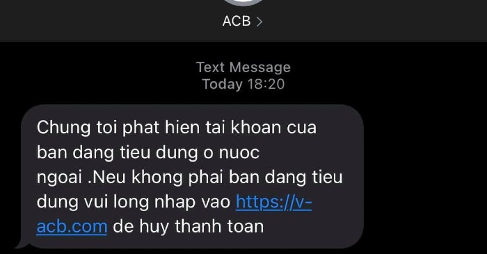 Warning of fraud via SMS from Sacombank, ACB