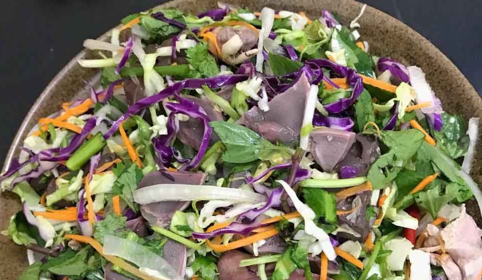 Nộm gà củ đậu