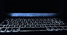 Cách điều chỉnh độ sáng bàn phím trên MacBook Air