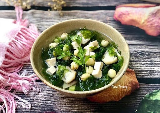 Canh đậu phụ rong biển