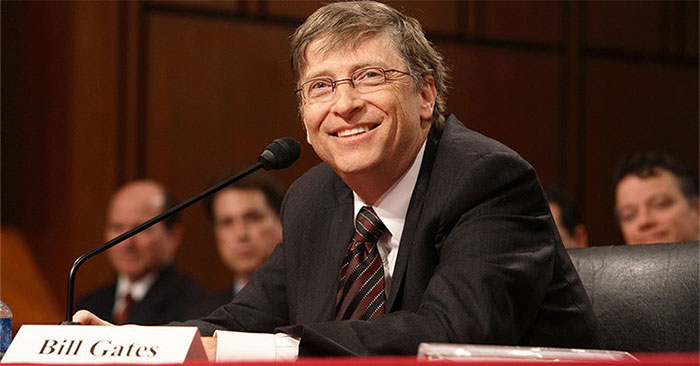 Bill Gates officially revealed the reason he likes to use Android phones over iPhone