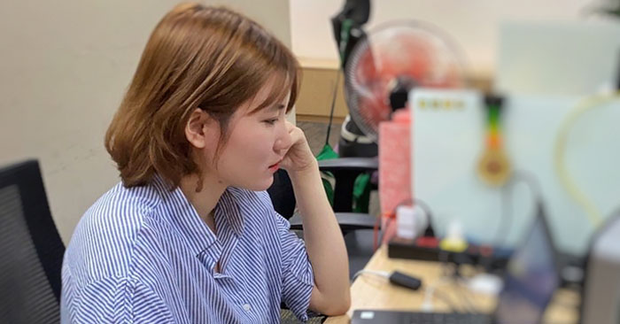 Mai Anh thường nghe nhạc, hát và chơi thể thao khi rảnh rỗi. Ảnh: Thanh Bình.