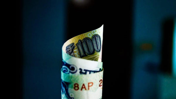100 không thực sự là 100: Trong tiếng Anh Từ "hundred" có nghĩa là 100 và có nguồn gốc từ từ "hundrath" trong tiếng Old Norse (tiếng Scandinavian), có nghĩa là 120.