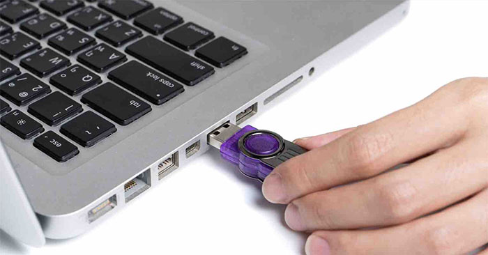 Hướng dẫn tạo USB boot với Hiren's BootCD nhanh chóng - QuanTriMang.com
