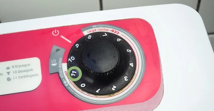 Cài đặt máy ở chế độ chạy lâu nhất và nóng nhất.