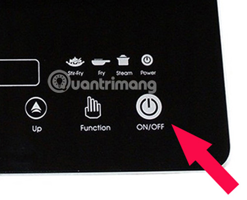 Nhấn nút ON/OFF để mở bếp
