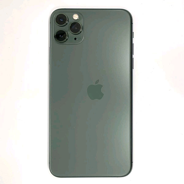 iPhone 11 Pro ‘độc bản’ với logo táo khuyết in lệch