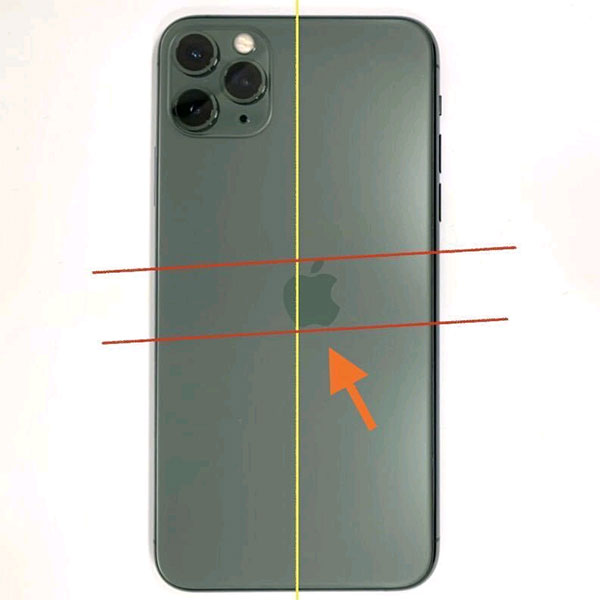 iPhone 11 Pro ‘độc bản’ với logo táo khuyết in lệch