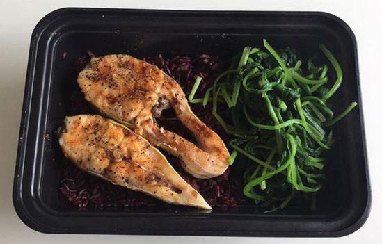 Ăn sạch, ăn đúng cách không chỉ giúp giảm cân mà còn giúp da da bạn đẹp khỏe, mịn màng.