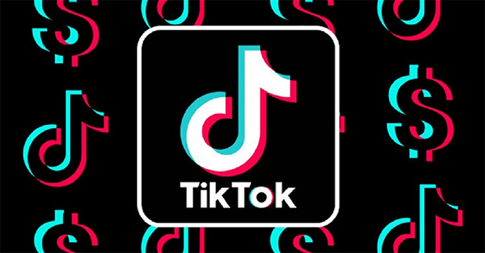 Cách làm video TikTok chữ chạy nền đen