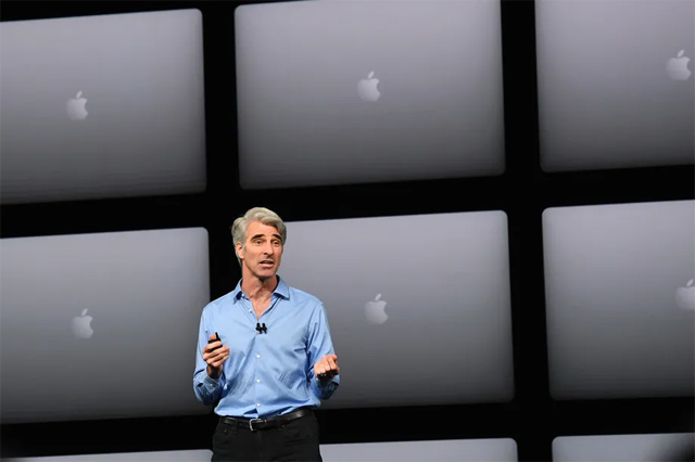Craig Federigh phó chủ tịch cấp cao phụ trách kỹ thuật phần mềm của Apple.
