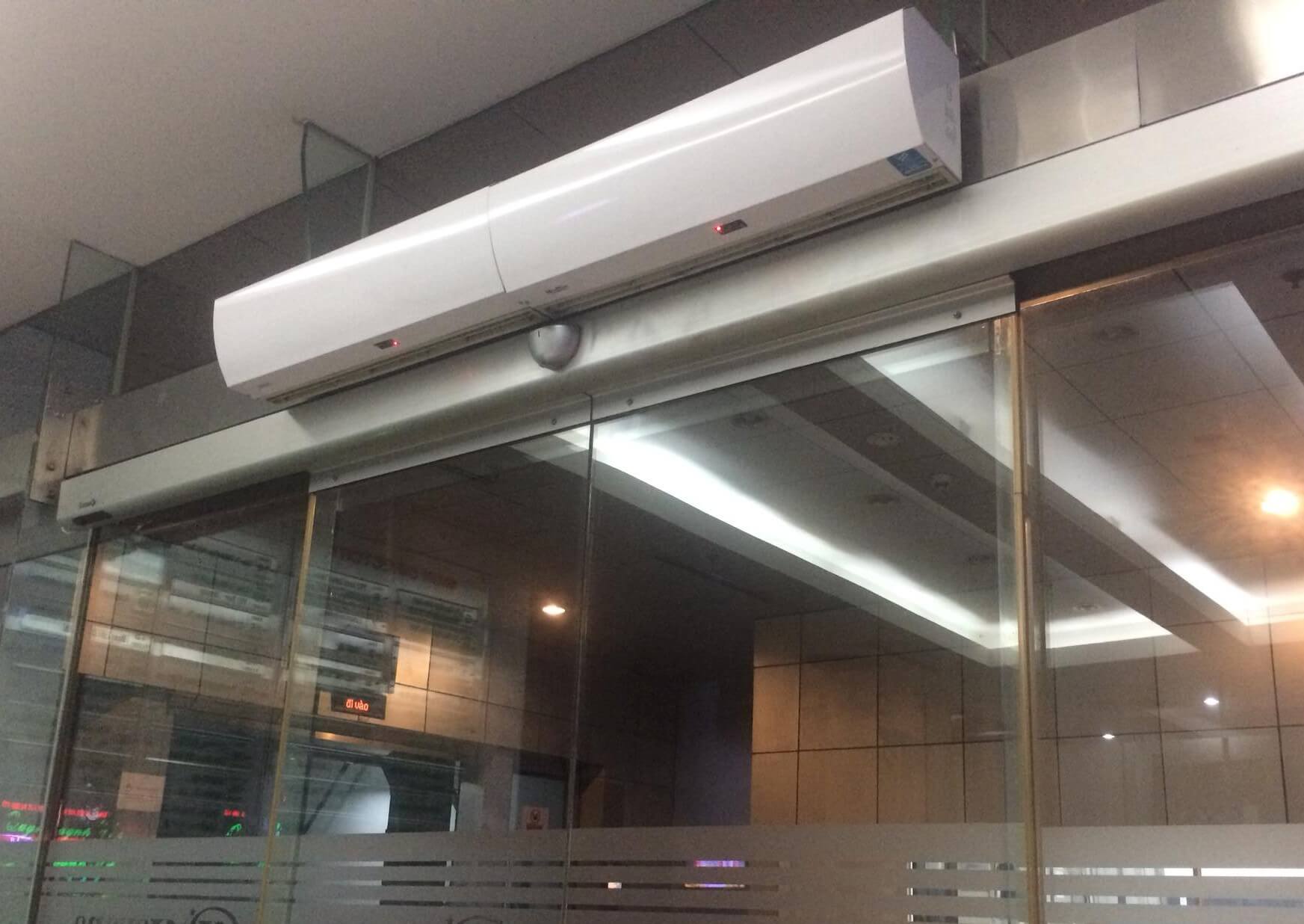 Cách lắp đặt quạt cắt gió điều hòa đúng kỹ thuật