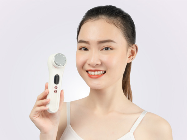 Máy đẩy tinh chất là gì?