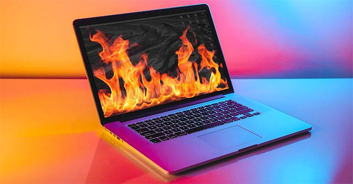 How to check MacBook temperature