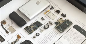 'Mổ bụng' iPhone 2 đến iPhone 7 để thấy Apple đã tỉ mỉ và cầu toàn đến thế nào!