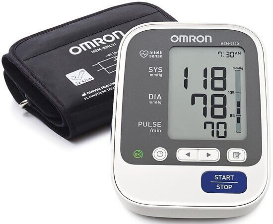 Máy đo huyết áp có màn hình LCD hiển thị rõ ràng