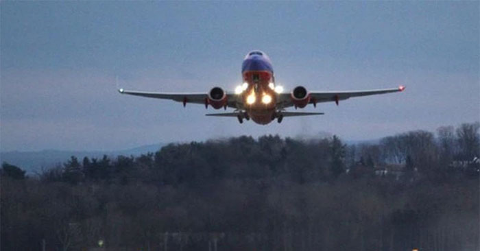 Tấn công vào hệ thống mạng của hãng hàng không