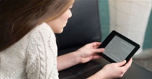 Cách đọc sách ở chế độ giấy khổ ngang trên Kindle