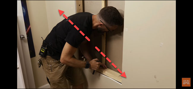 Chụm mở ngón tay trên màn hình